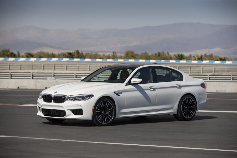  BMW M5 (F90) 2018 года  (NA) (фото 25 из 40)